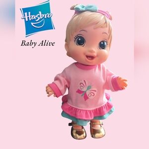 Vocal Baby Alive Giggling & Moving Doll EXCELLENT CONDITION